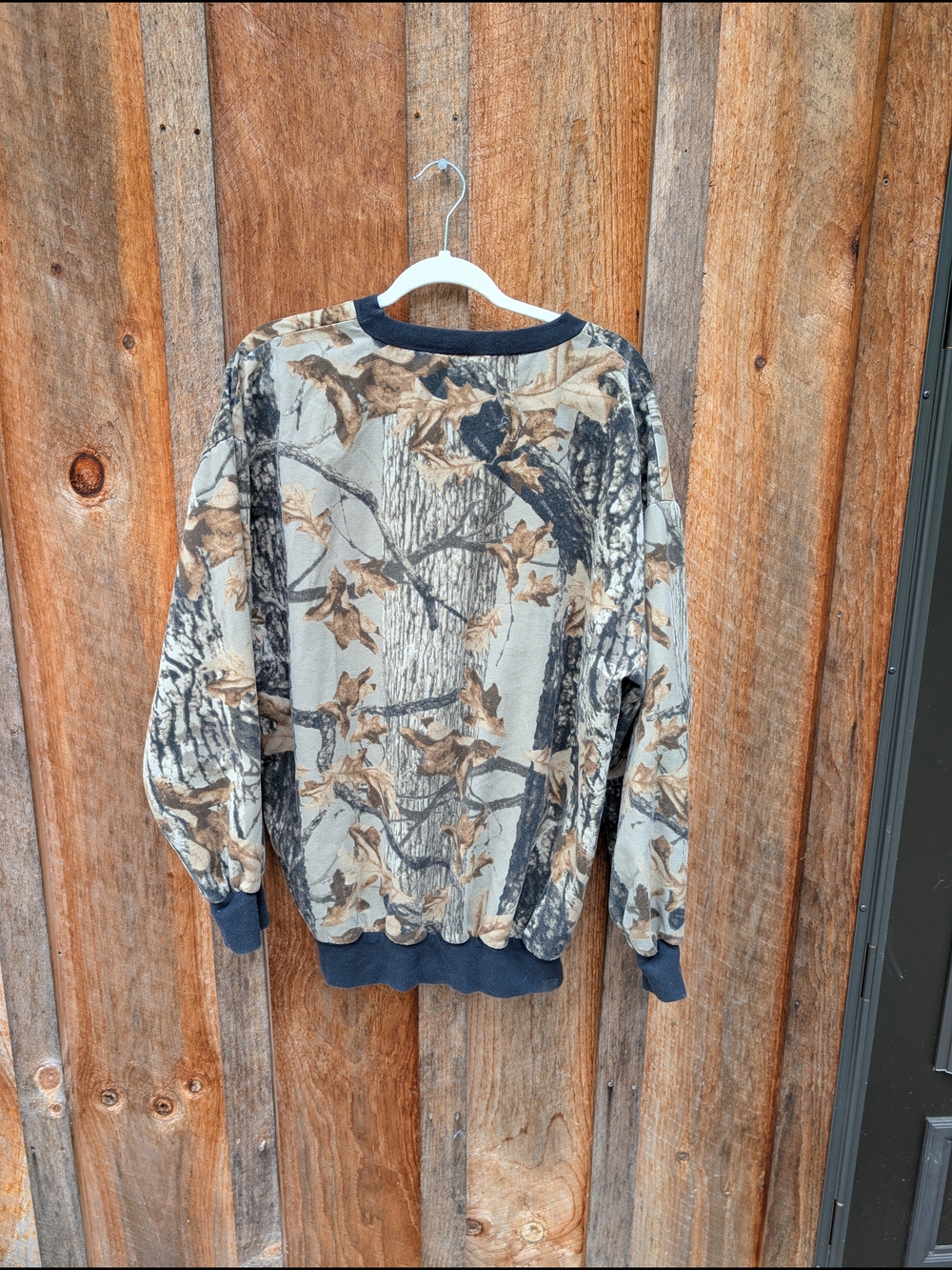 Men's Camouflage Crewneck Sweatshirt - Neutral Vintage Camo